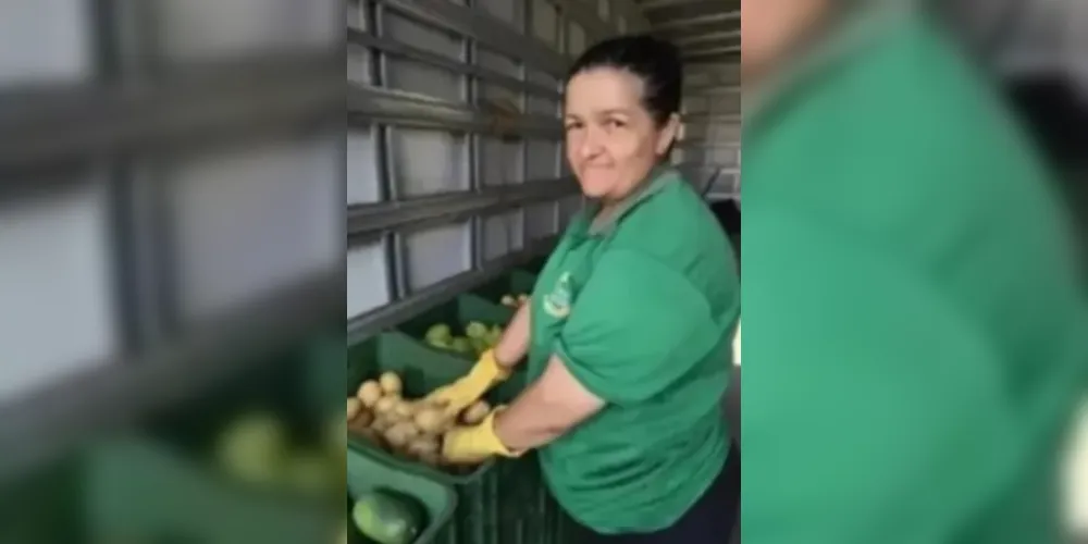Três equipes vão percorrer os bairros para trocar recicláveis por frutas, verduras e legumes