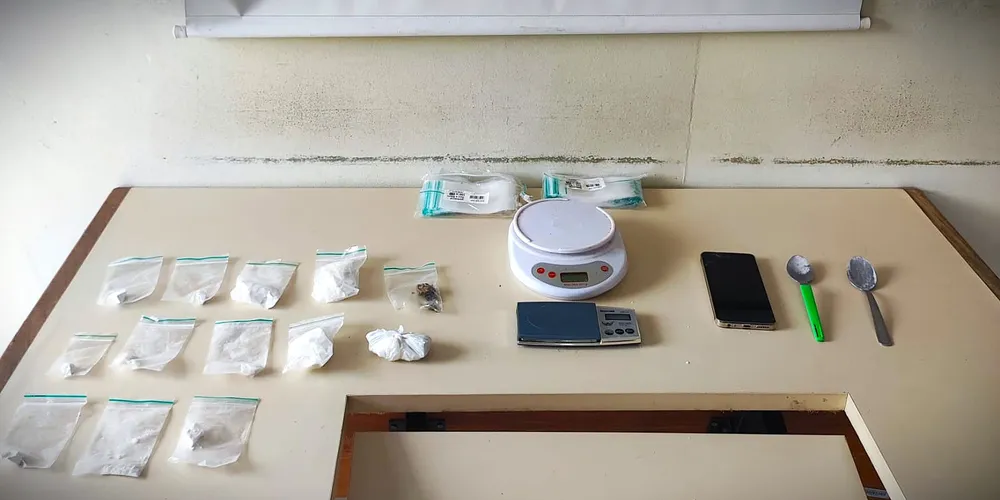 Entorpecentes foram encaminhados à Delegacia