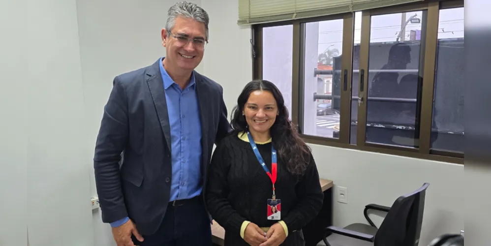 Vereador Julio Küller (MDB) e a diretora-geral do Hospital do Coração Bom Jesus, Alba Muniz