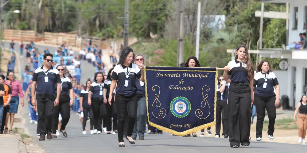 O desfile terá apresentação dos blindados do 5º Esquadrão de Cavalaria Mecanizado, que abre oficialmente a passagem
