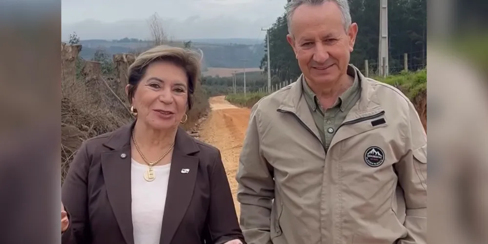 Prefeita Elizabeth Schmidt (União) e o secretário Municipal Izaltino Cordeiro