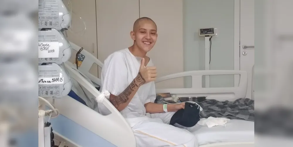 Emanueli Linzing Viana, de 16 anos, fez o transplante de medula óssea e deve retornar para Ponta Grossa com sua mãe