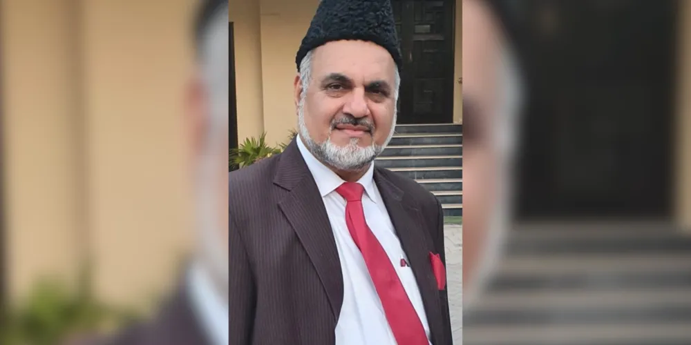 Palestra "O verdadeiro ensinamento do Islã e a Chegada do Messias Prometido" é ministrada pelo Imã Wasim Ahmad Zafar