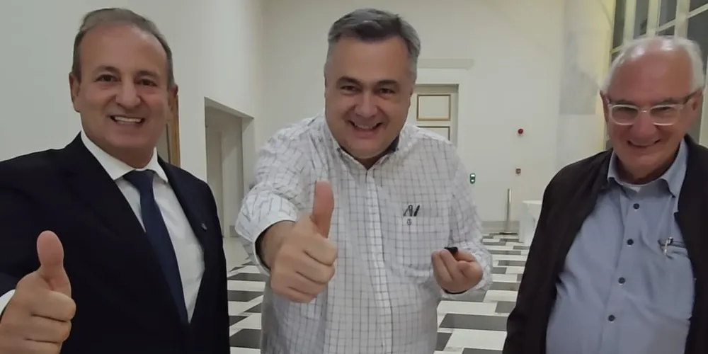 Moacyr Fadel, Beto Preto e Reinaldo Cardoso anunciaram o investimento na saúde de Castro