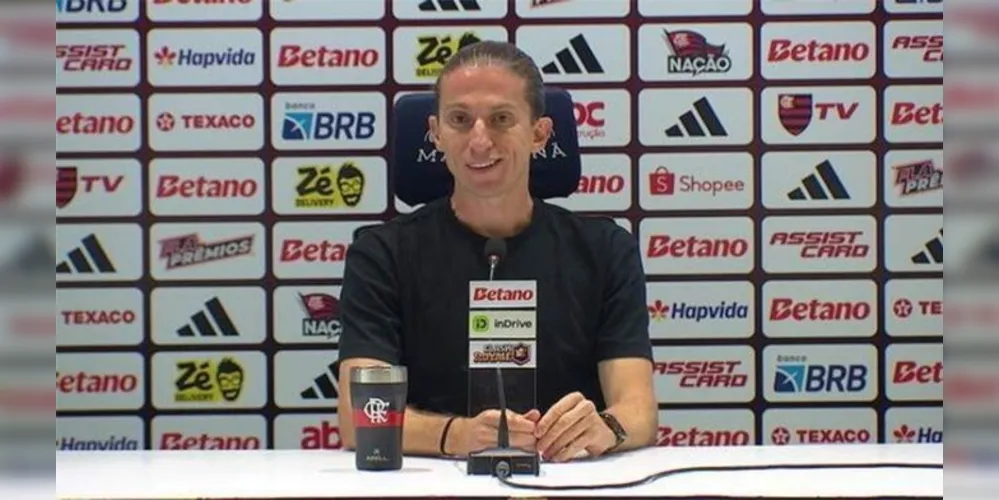 Filipe Luís em entrevista após vitória do Flamengo sobre o Palmeiras