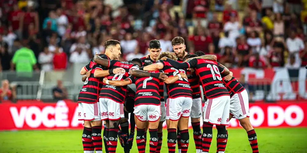 Hoje, o Clube de Regatas do Flamengo é líder no Campeonato Brasileiro