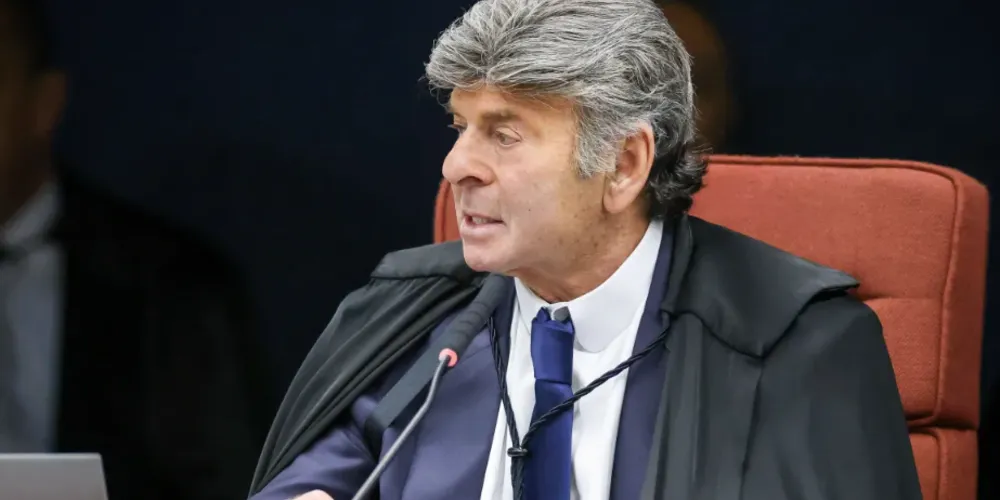 Ministro Luiz Fux foi o terceiro magistrado a apresentar seu voto no julgamento do ex-presidente Jair Bolsonaro (PL) e outros sete réus acusados de tentativa de golpe de Estado.