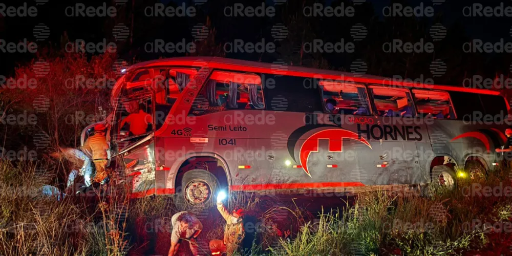 Acidente aconteceu na noite deste domingo (5)