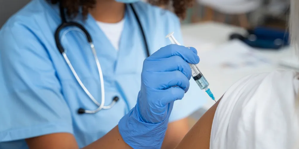 Durante a mobilização, será realizada a atualização completa das vacinas para meninos e meninas de até 15 anos