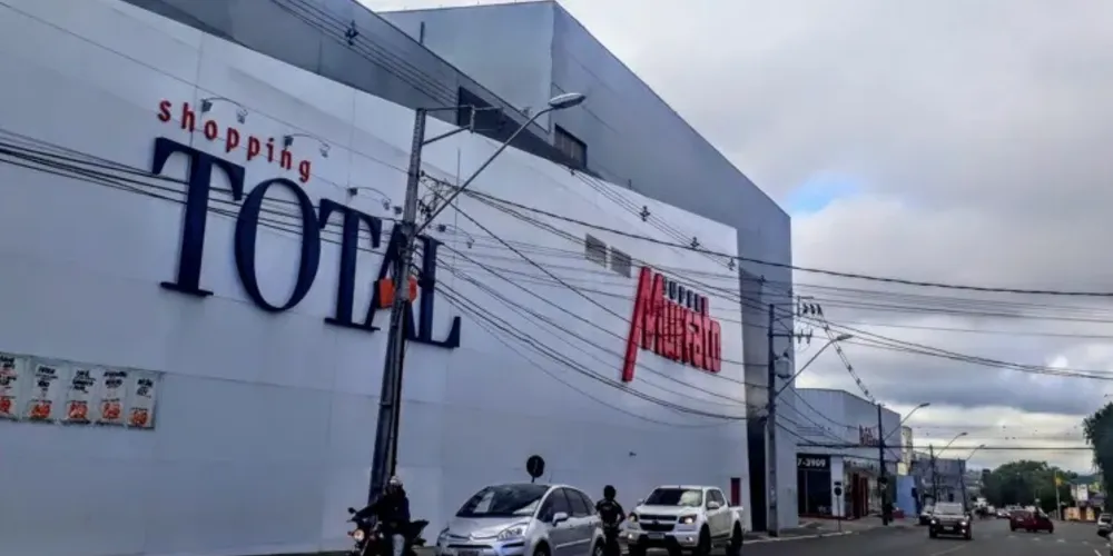 Evento ocorre no estacionamento do Shopping Total