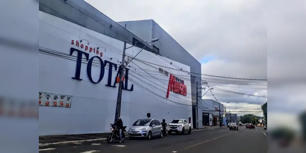 Evento ocorre no estacionamento do Shopping Total