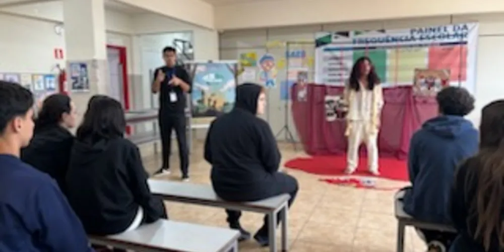 A peça ‘Querem acabar comigo’ mistura música, dança e teatro para conscientizar sobre o racismo