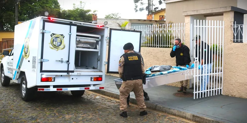 Idoso foi encontrado em um apartamento