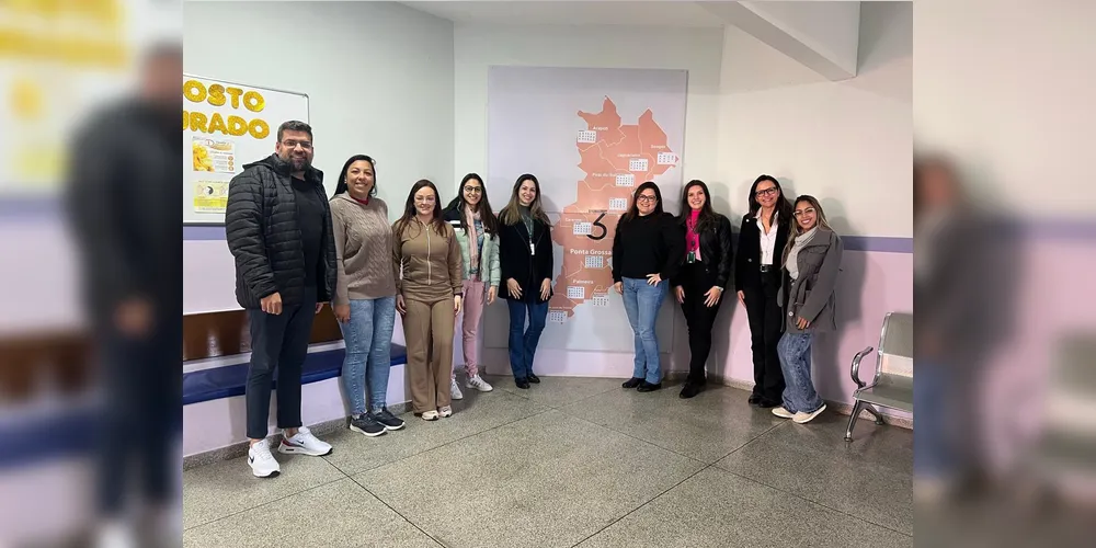 Estiveram presentes integrantes da equipe da Atenção Ambulatorial Especializada (AAE)