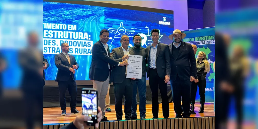 O prefeito Henrique Carneiro esteve reunido com lideranças do Estado