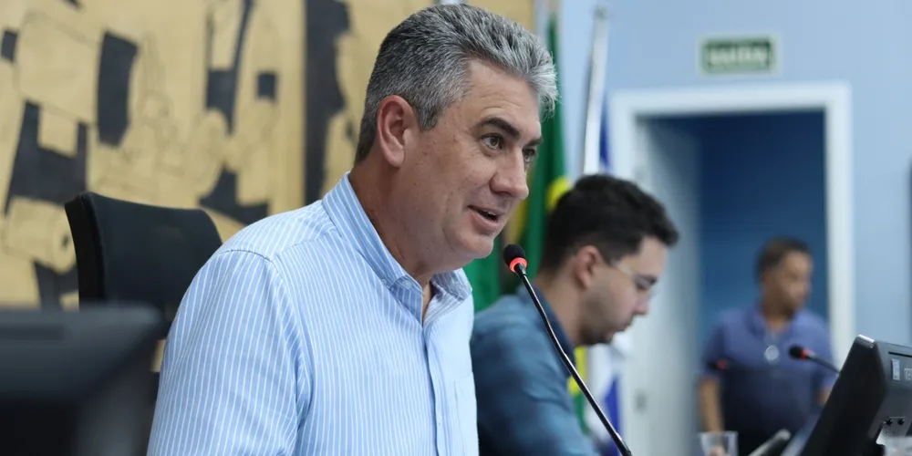 Esses números mostram que precisamos agir com firmeza, promovendo a conscientização nas escolas e nas famílias", declarou o vereador