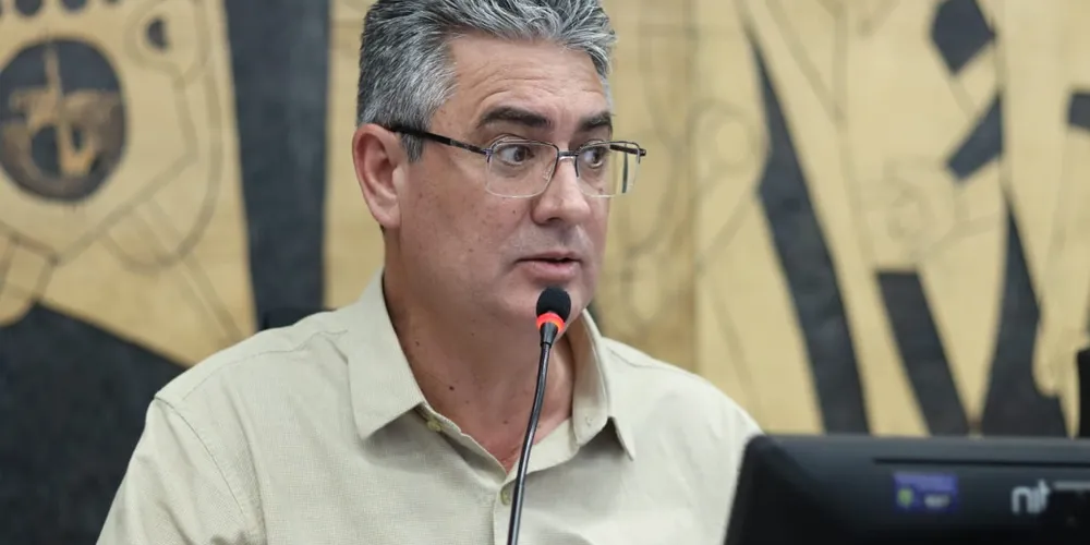 Para o parlamentar, a medida representa um risco à continuidade e ao financiamento das escolas especializadas