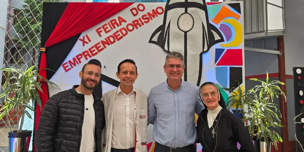 Evento reuniu alunos, professores e familiares