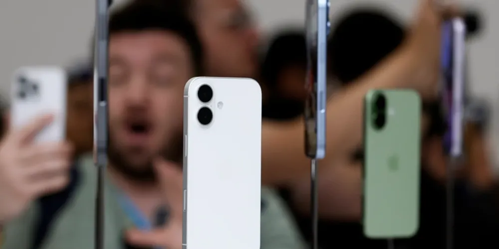 Quatro modelos estarão à venda a partir desta sexta: iPhone 17, iPhone 17 Pro, iPhone 17 Pro Max e iPhone Air