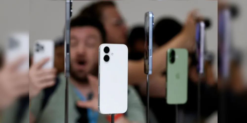Quatro modelos estarão à venda a partir desta sexta: iPhone 17, iPhone 17 Pro, iPhone 17 Pro Max e iPhone Air