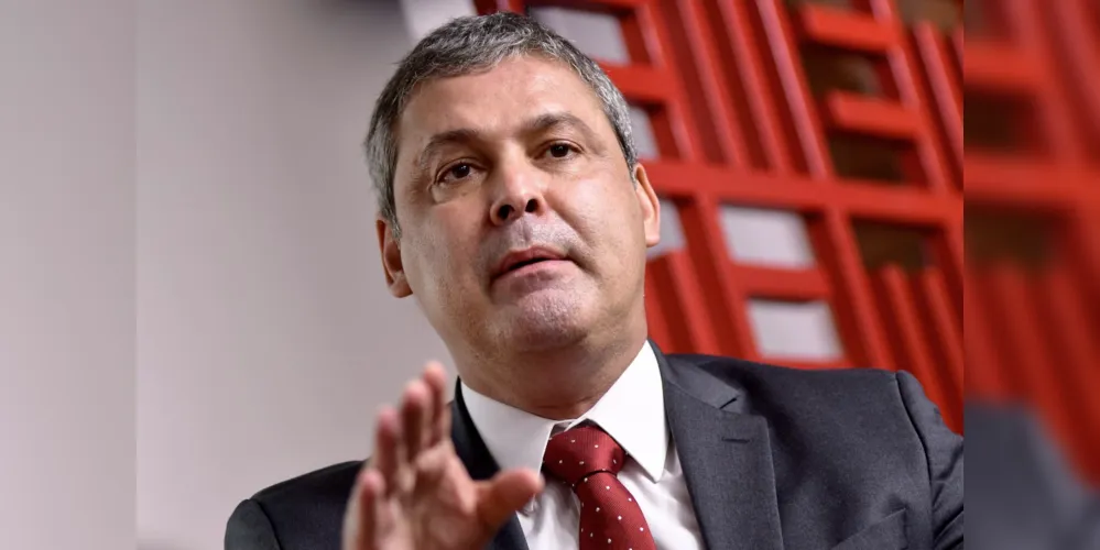 Lindbergh alega que “a proposta foi conduzida pela Mesa Diretora com graves irregularidades regimentais e constitucionais”