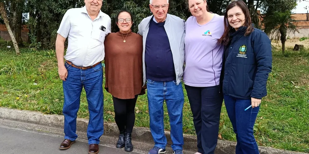 Matilvani Moreira e Reinaldo Cardoso estiveram com equipes da Saúde para anunciar o investimento