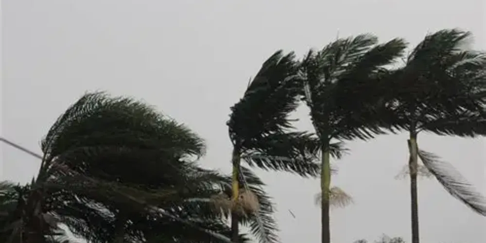 Chuva deve permanecer nesta segunda