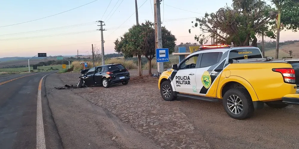 Onix bateu contra poste