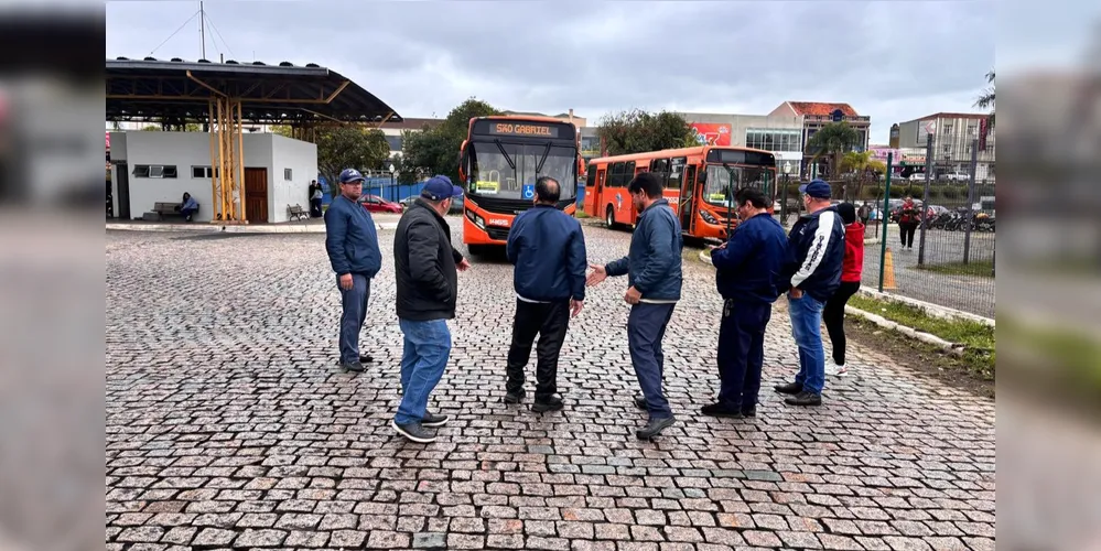 Motoristas interromperam as atividades