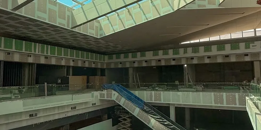 Fotos revelam espaço interno do shopping, que será inaugurado em dezembro