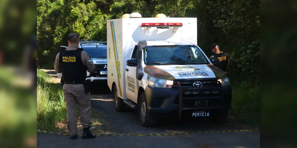 Equipes da polícia seguem investigando o caso