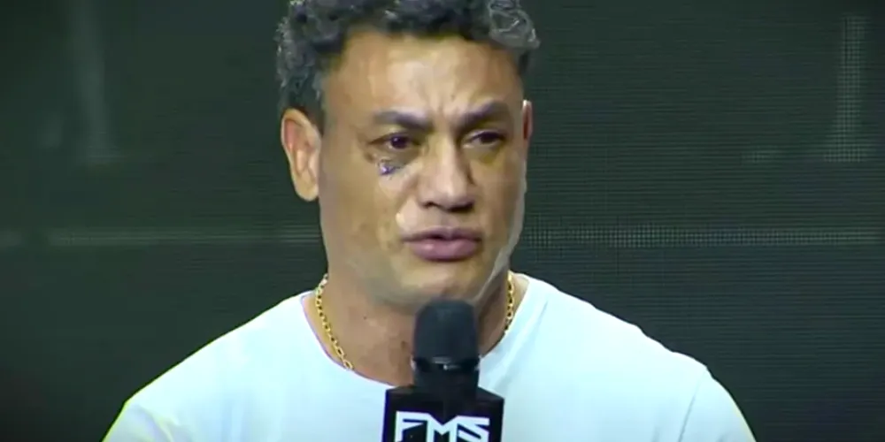 Acelino Popó Freitas fez o anúncio nessa segunda-feira (6)