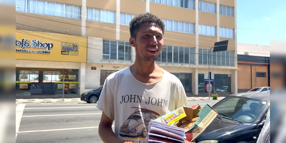 Samuel já enfrentou a depressão e a perda de um irmão, mas mantém a fé e o bom humor. Ele acredita que cada dia é uma nova oportunidade de recomeçar