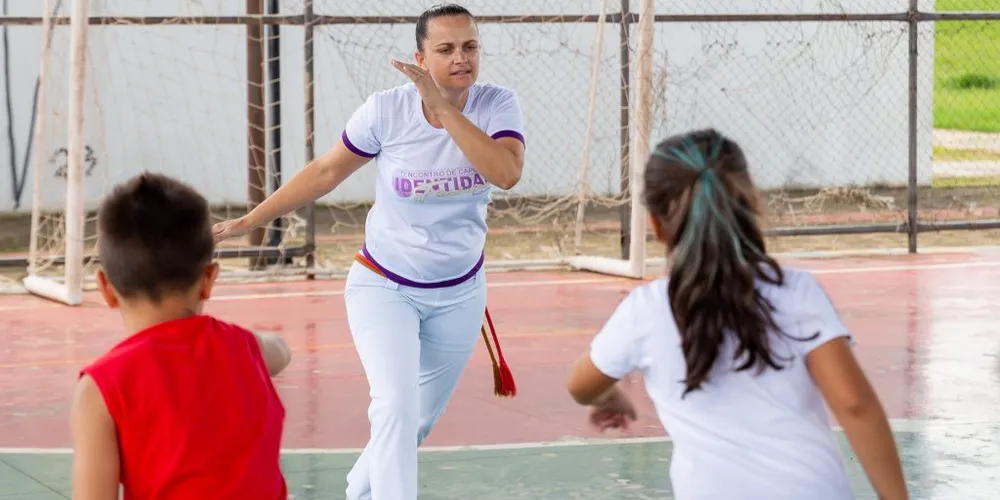Oficinas de capoeira estão entre as atividades desenvolvidas pelo Satélite Cultural
