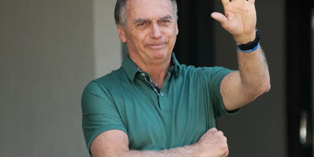 Entre os visitantes ao ex-presidente Jair Bolsonaro (PL), está Tarcíciso de Freitas (Republicanos)