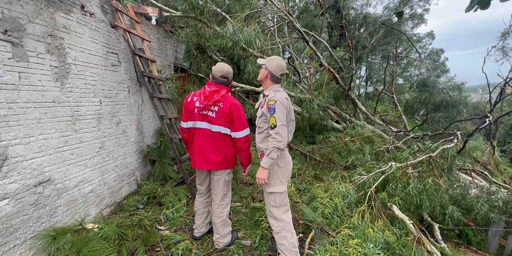 Chuva deve permanecer em Ponta Grossa até as 14h desta segunda