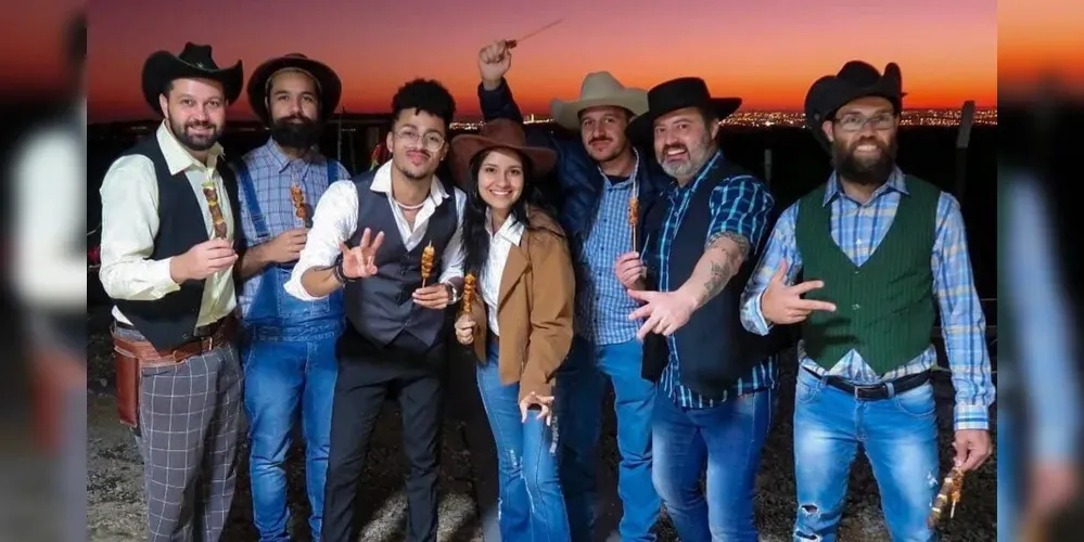 A banda Ursos Caipiras se apresenta amanhã (30) no Estação PG