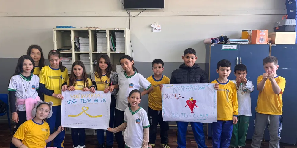 Como atividades, os alunos elaboraram cartazes de autocuidado e desenvolveram um podcast sobre o tema trabalhado