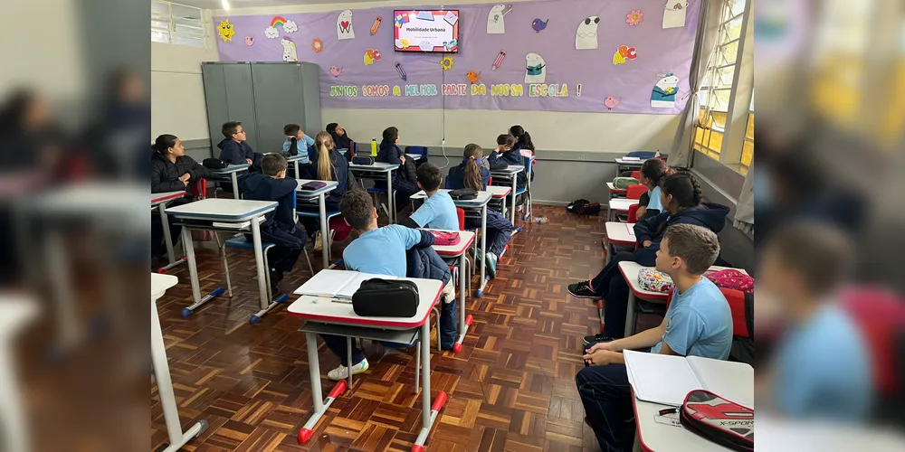 A videoaula do Vamos Ler e VCG foi o ponto de partida para as ações da turma, que também realizou levantamentos e gráficos sobre a mobilidade dos alunos, além de ações externas de conscientização