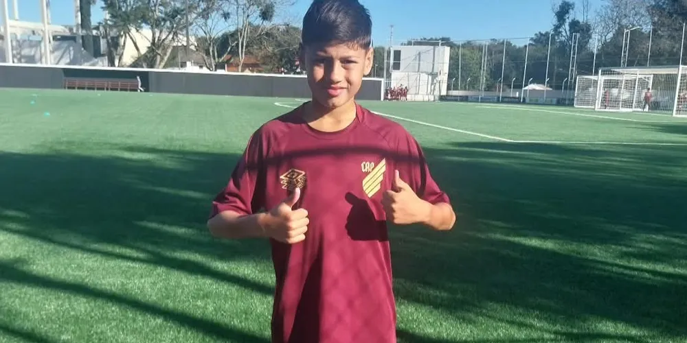 Gusttavo José de Lima, de 11 anos, natural de Ivaí, conquistou uma vaga na equipe sub-11 do clube