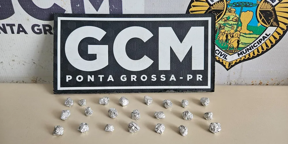 Guarda Civil Municipal de Ponta Grossa apreendeu as substâncias ao encaminhar o homem à delegacia.
