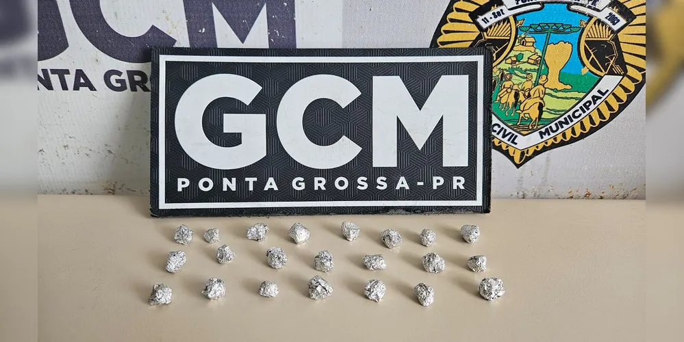 Guarda Civil Municipal de Ponta Grossa apreendeu as substâncias ao encaminhar o homem à delegacia.