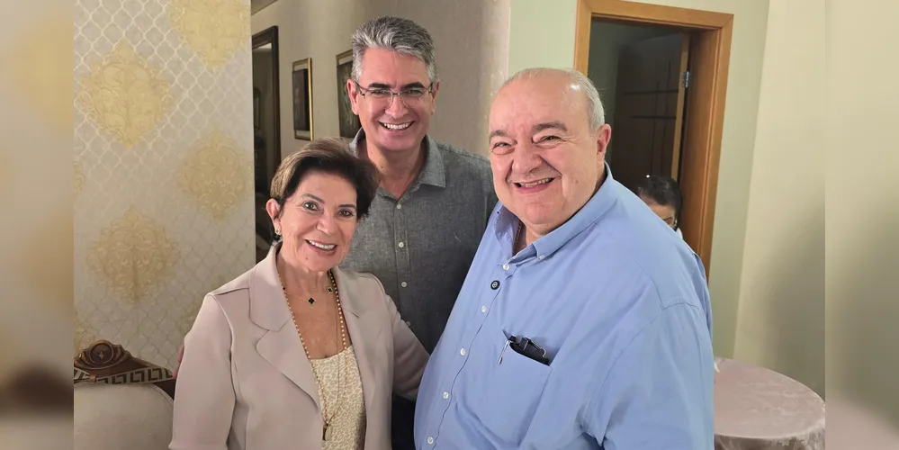 Na imagem: a prefeita de Ponta Grossa Elizabeth Schmidt (União), o secretário de Estado de Desenvolvimento Sustentável, Rafael Greca e o vereador e líder da Câmara Municipal de Ponta Grossa, Julio Küller (MDB)