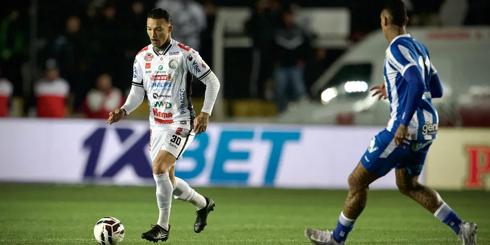 A última partida de Joseph como titular foi no empate em casa com o Avaí por 0 a 0