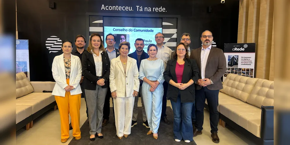 A reunião contou com a presença da prefeita Elizabeth Schmidt (União Brasil), o diretor do Grupo aRede, Eloir Rodrigues, e conselheiros da iniciativa
