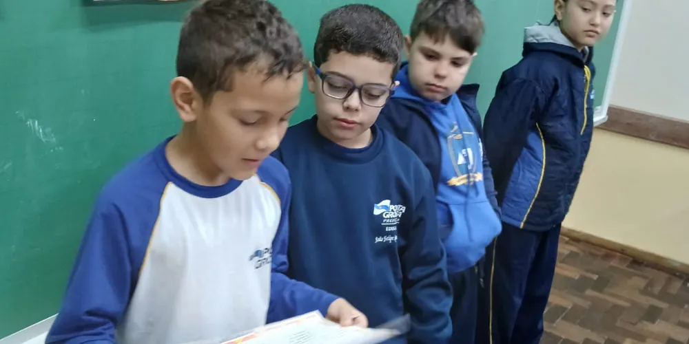 Os trabalhos envolveram variados formatos, gêneros textuais e ferramentas educacionais