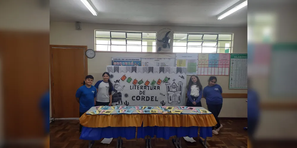 Como resultado dos estudos, os alunos apresentaram os trabalhos sobre a temática na feira cultural da escola