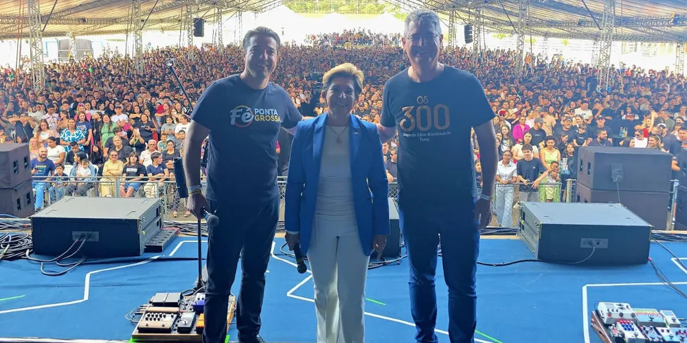 Julio Kuller, Elizabeth Schmidt e Leandro Bianco estiveram presentes no evento.