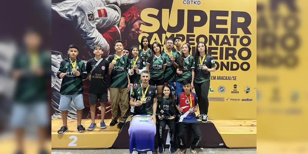 Equipe Junior Lima Taekwondo/Team Morando, de Ponta Grossa