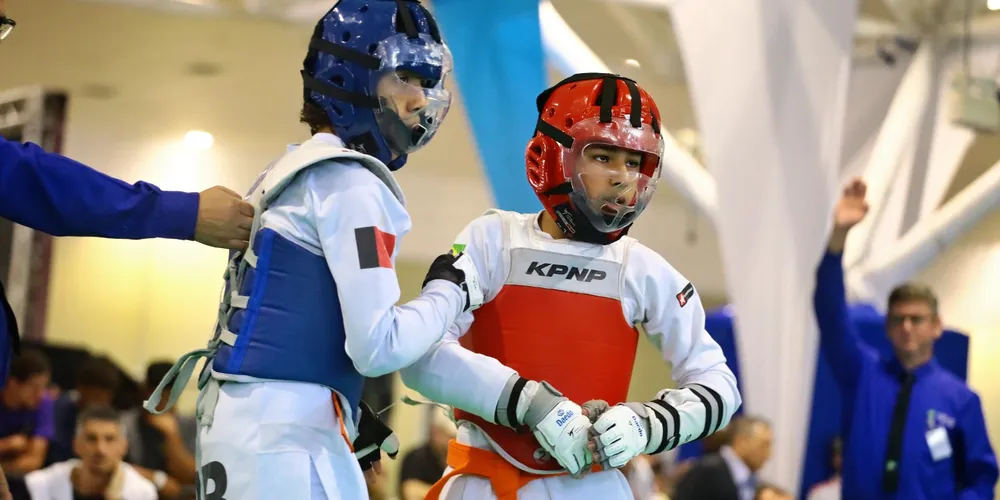Cauã conquistou o ouro na categoria até 53 kg